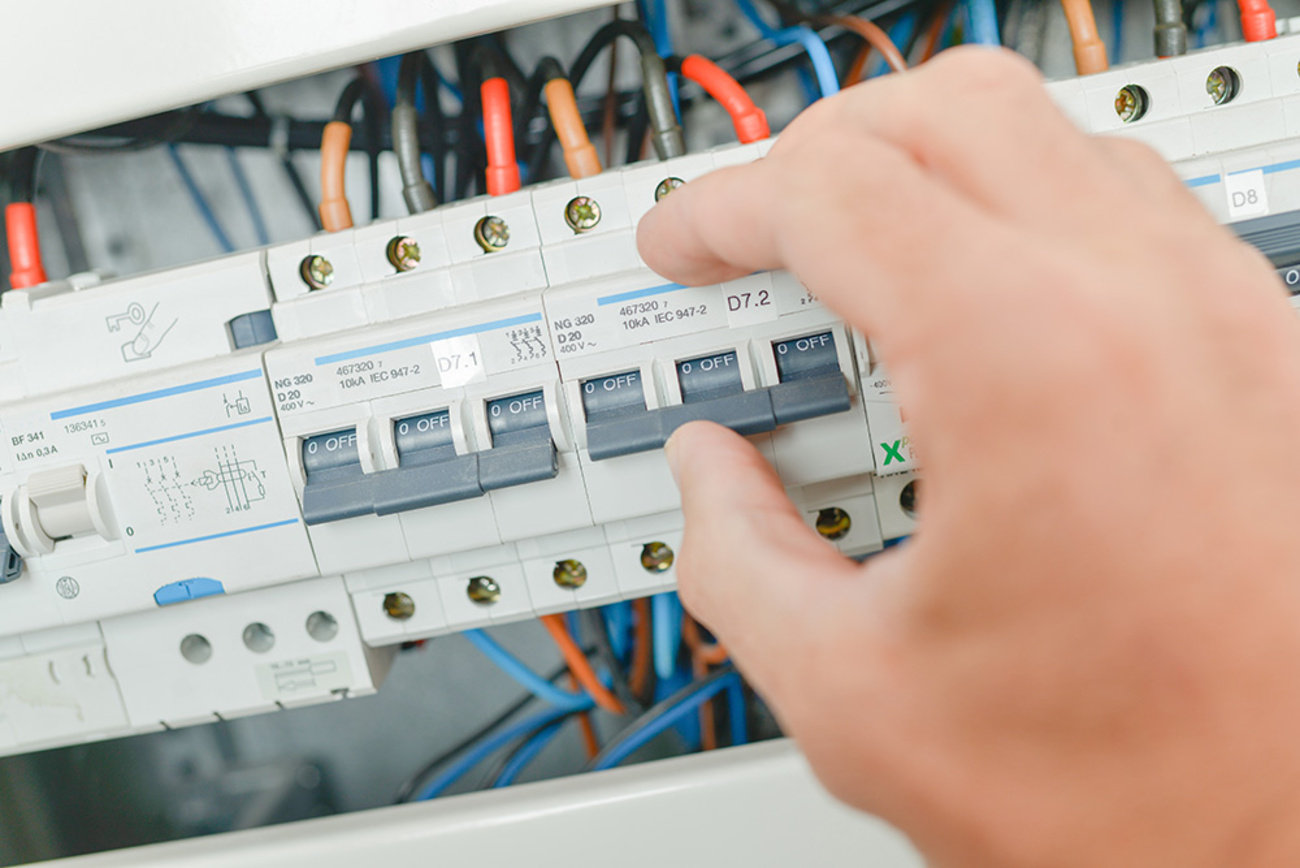 Elektro­installation bei Elektro Schröder GmbH in Schneverdingen
